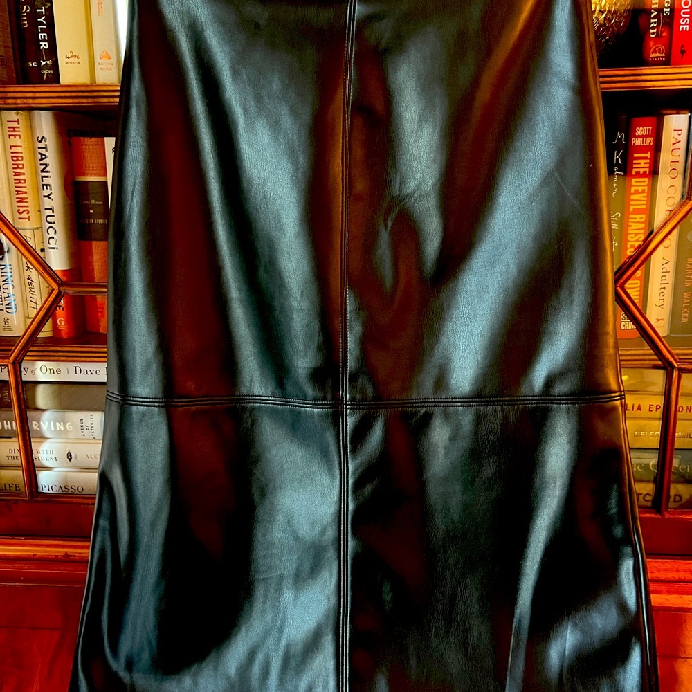 Elie Tahari Black Leather Skirt